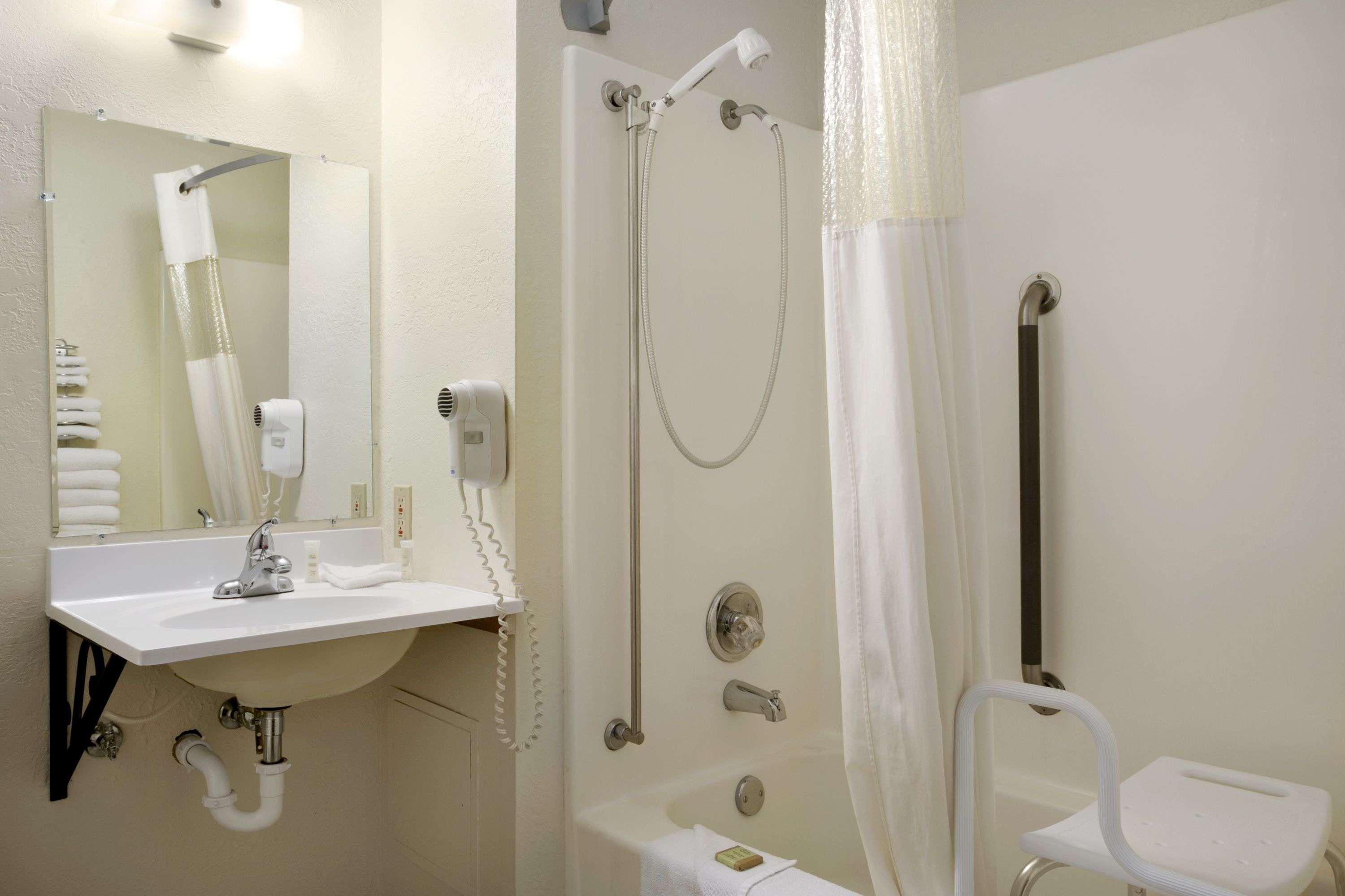 Super 8 By Wyndham Alexandria Mn Motel Eksteriør bilde